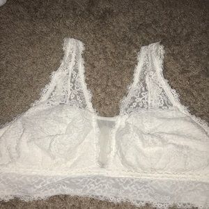 Aerie Brallete